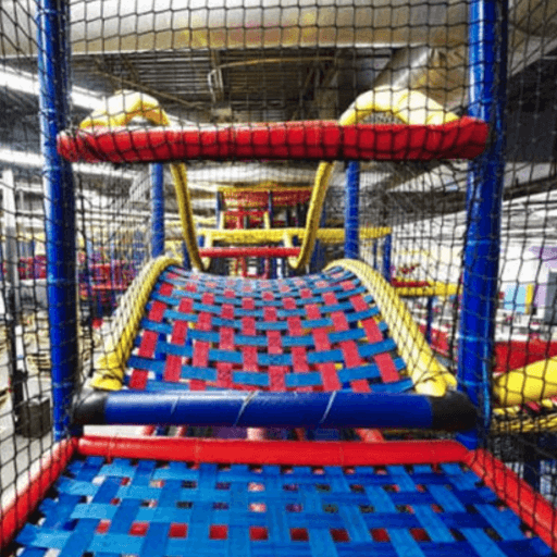 Best Funnest Playground Indoor Waterpark Roblox gameplay screenshot