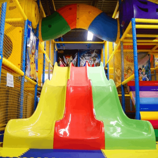 Indoor Playground Happy Rainbow Waterpa playplace Roblox gameplay screenshot